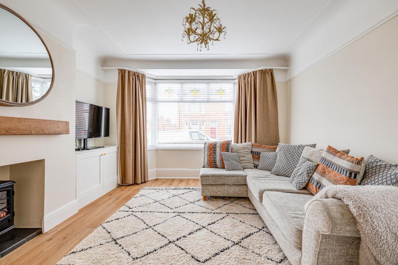 Holiday home Elegant 3 Bed House Near Centre